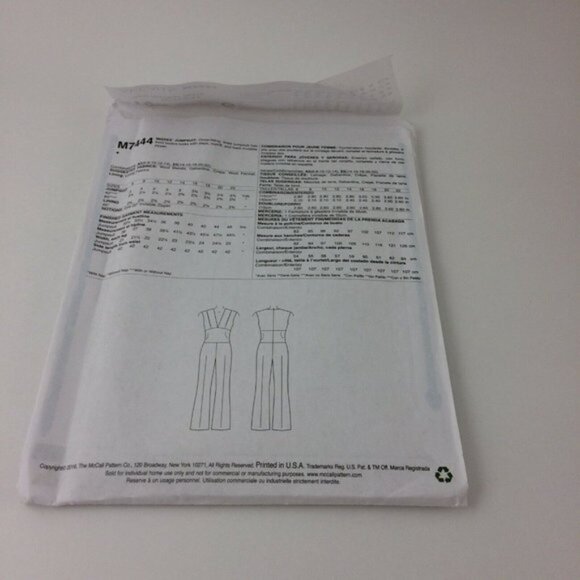 McCalls Pattern 7444 Jumpsuit Uncut Sz 6 8 10 12 14 Deep V Plunge Neckline Sexy - Picture 4 of 10